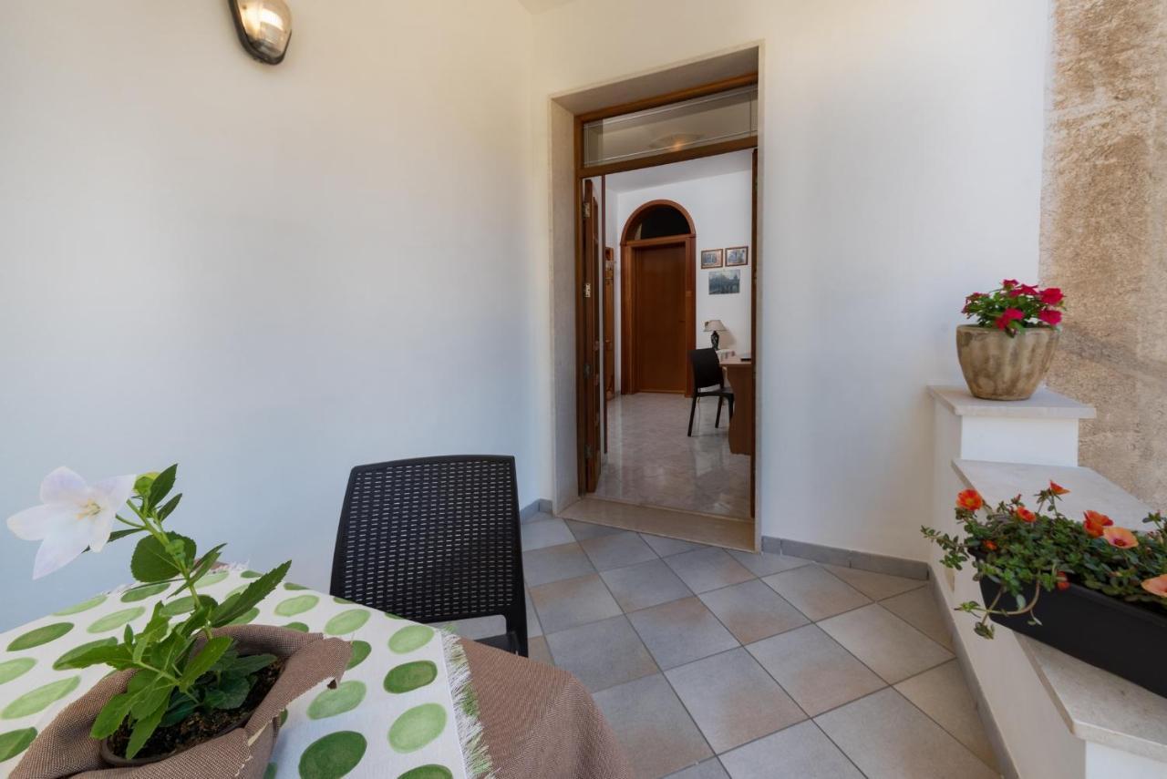 Tra La Montagna E Il Mare Bed & Breakfast San Vito Lo Capo Exterior photo